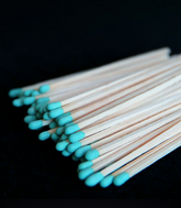 Vintage Wooden Matchbox – Kraft Paper Match Holder with Colorful Matches for Candles