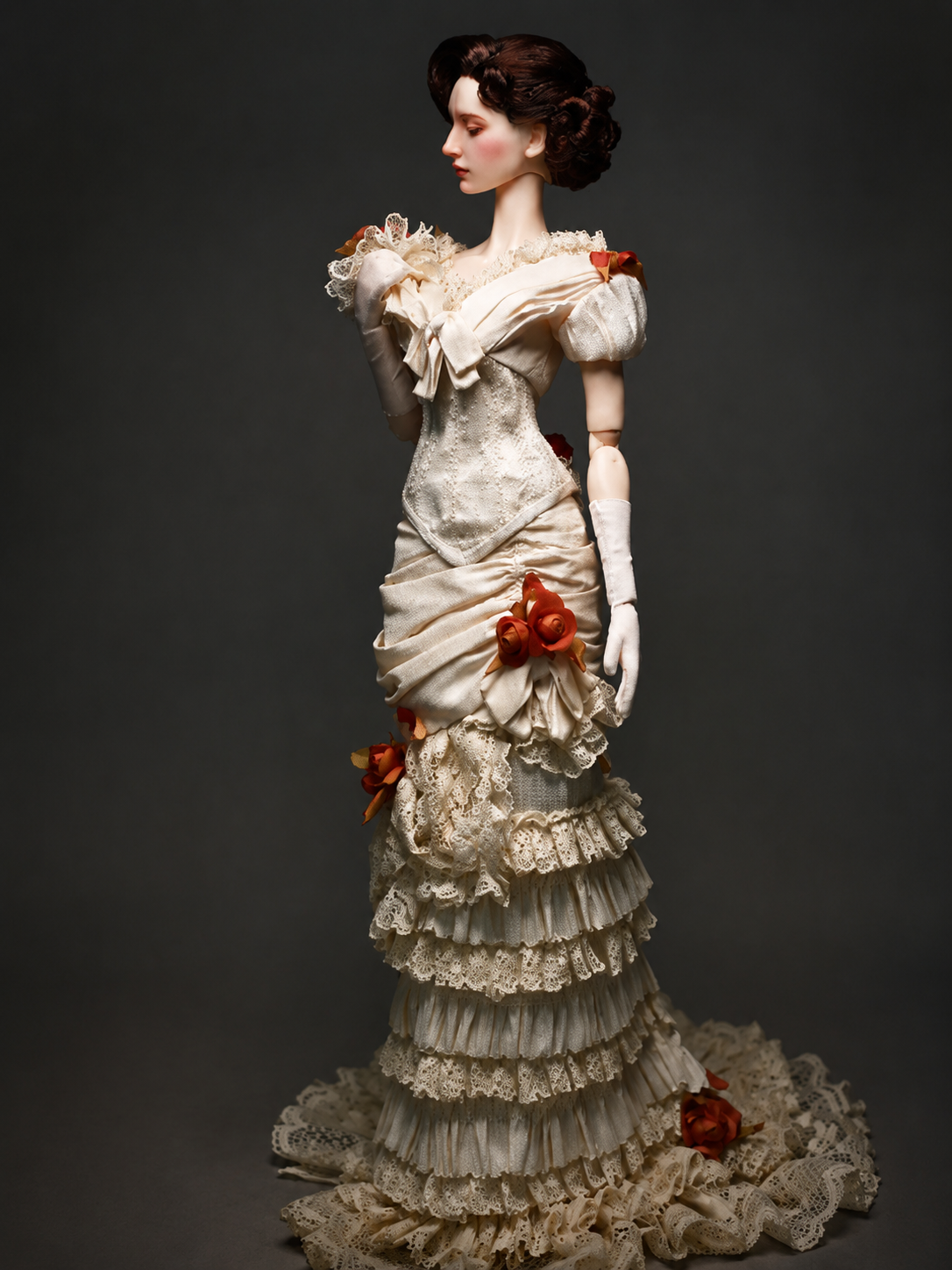 Basil Era Mermaid Silhouette Gown