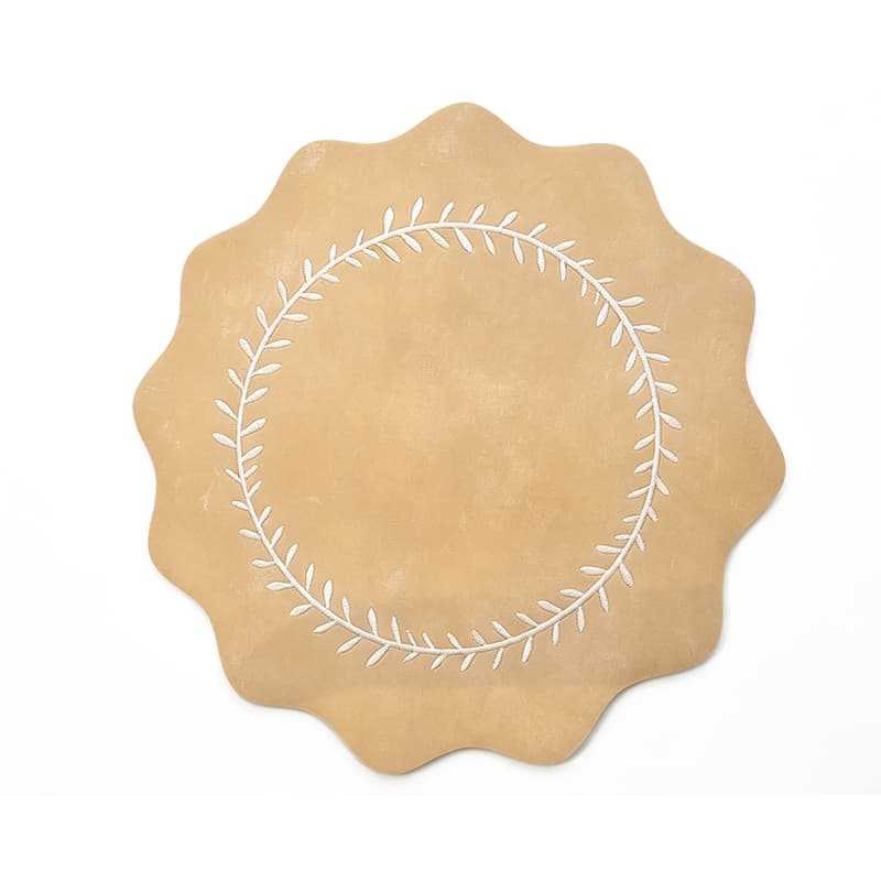Scalloped Wreath Faux Leather Placemat, Round Wavy Edge Table Mat for Dining Table Decor