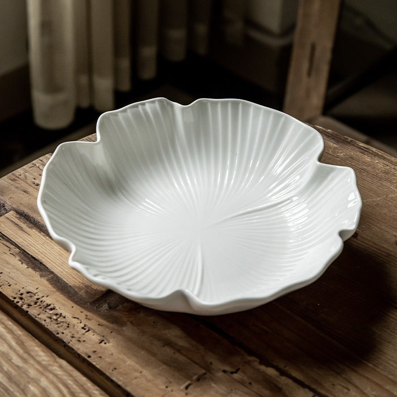 8 Inch Ginkgo Leaf Ceramic Serving Plate – Glossy White Decorative Dinner Plate