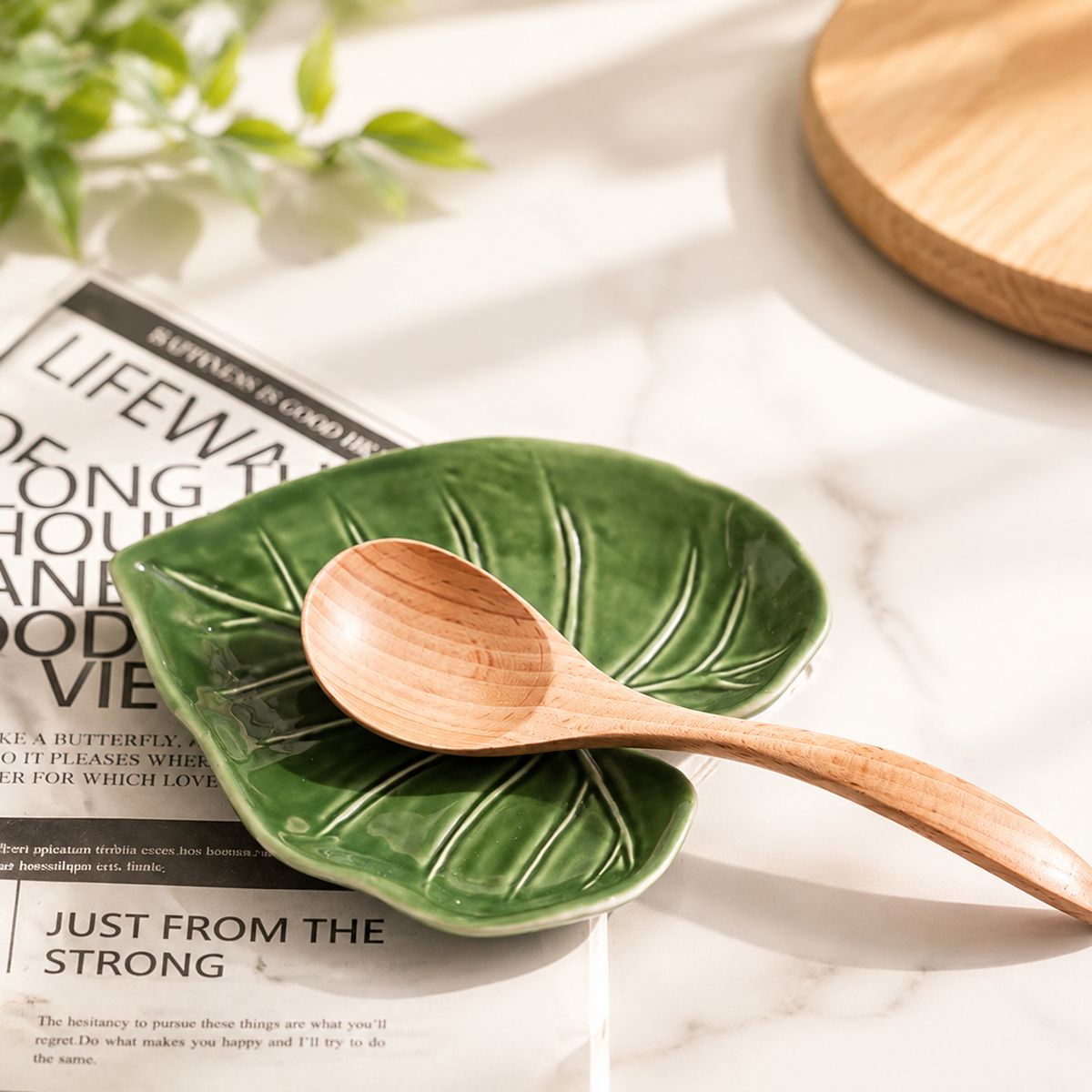 Ceramic Spoon Holder – Tropical Leaf Kitchen Accessory